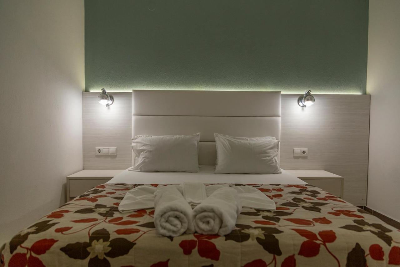 Dafni Plus Hotel Лептокария Екстериор снимка