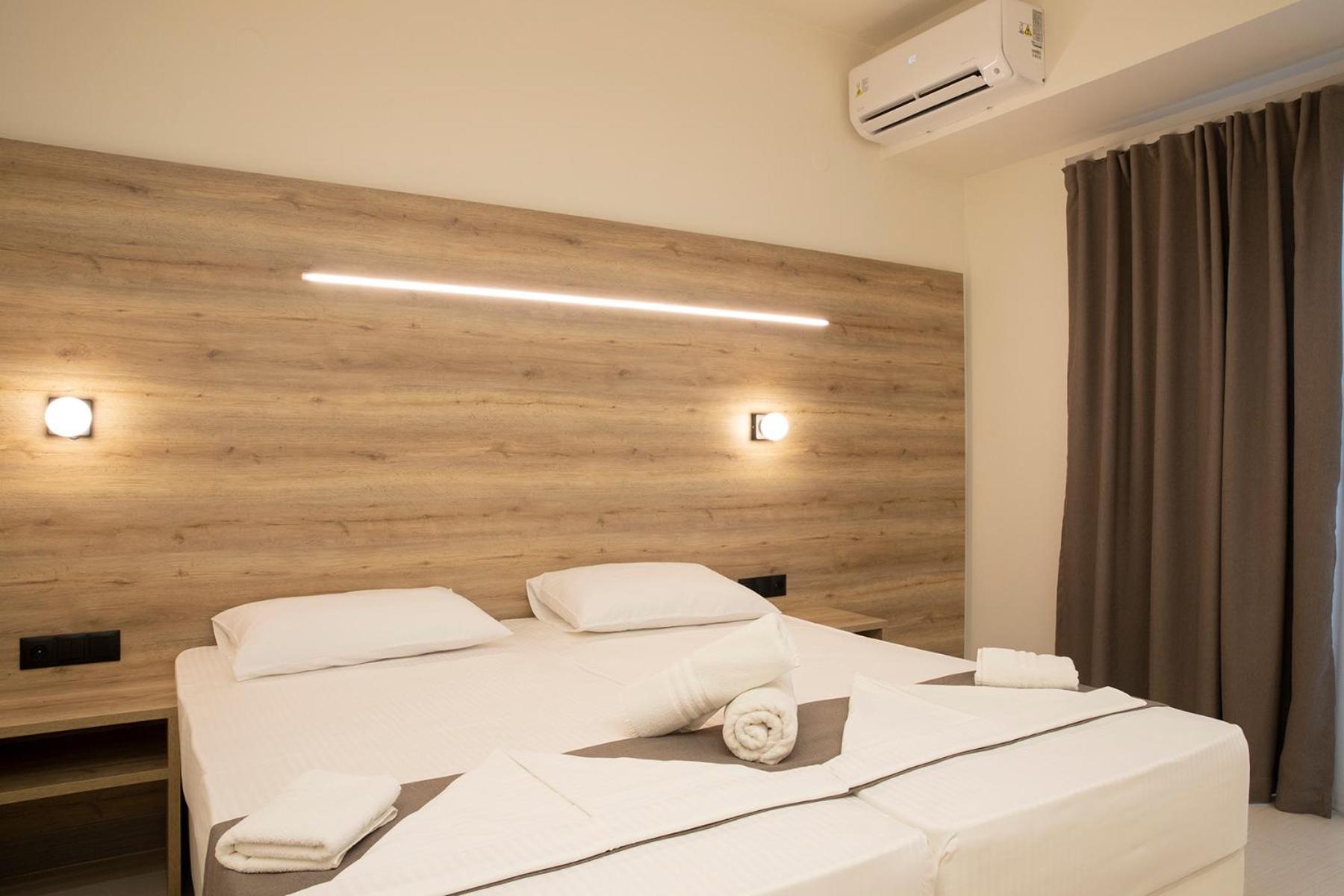 Dafni Plus Hotel Лептокария Екстериор снимка