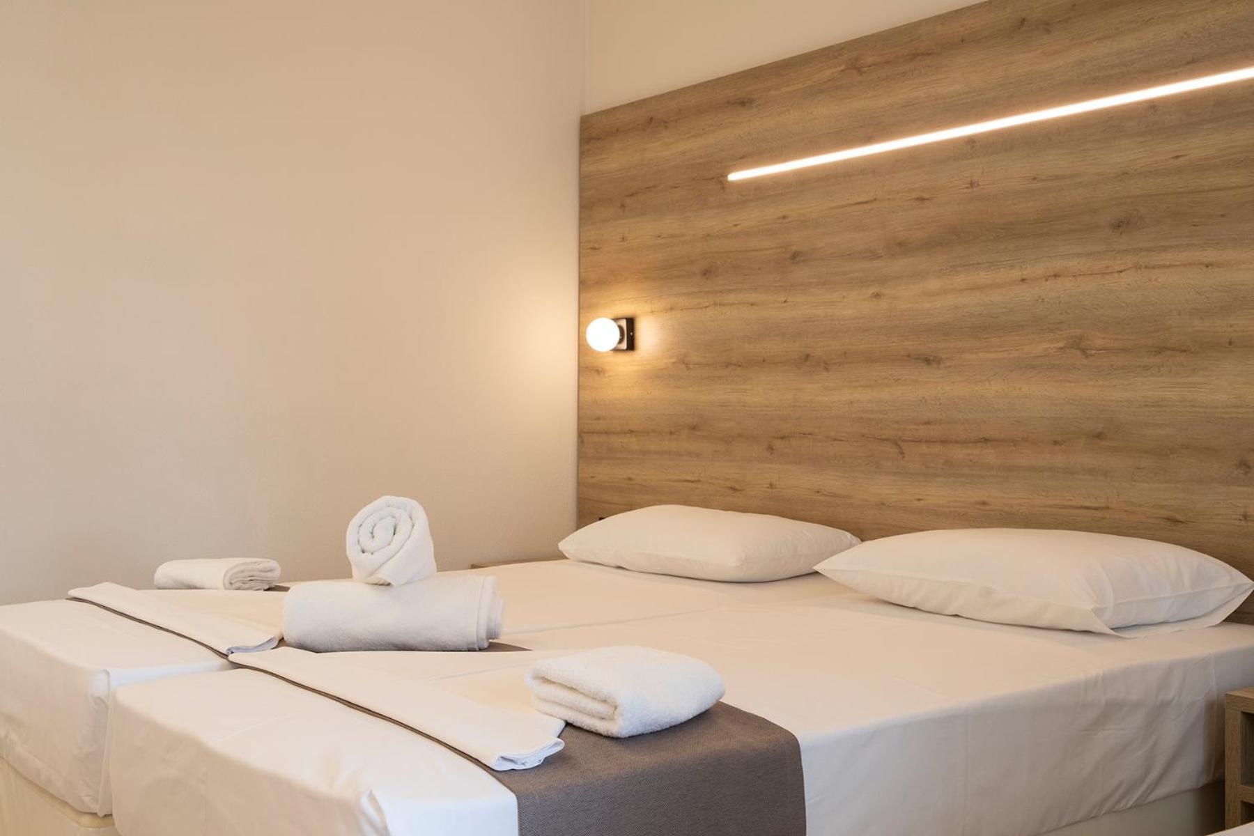 Dafni Plus Hotel Лептокария Екстериор снимка
